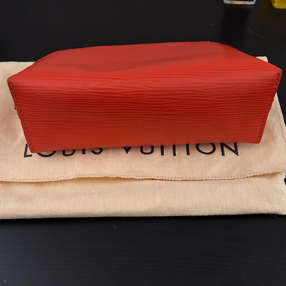 Louis Vuitton Epi Cosmetic Case Piment - Picture 2 of 5
